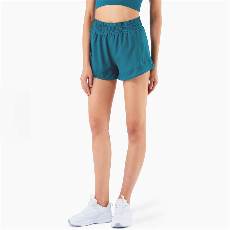 Pockets Mesh Lined Shorts